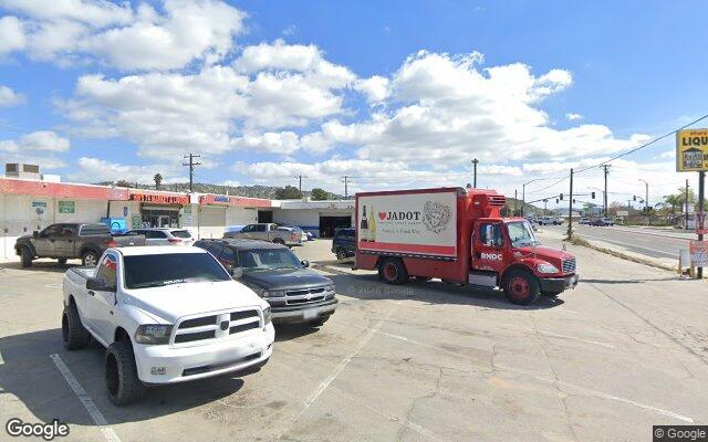 Street view of Wienerschnitzel