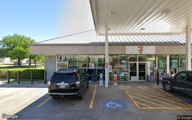 Street view of 7-Eleven