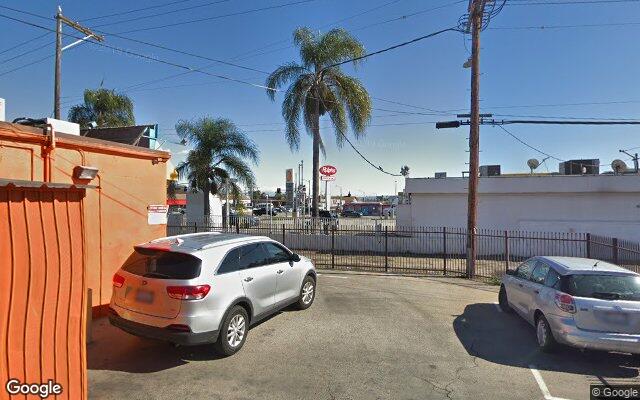 Street view of Delgadillos Produce & Nuts