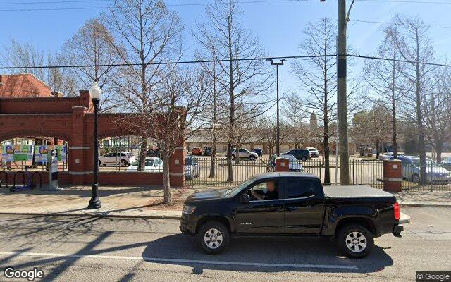 Street view of Tulsa Farmers Market