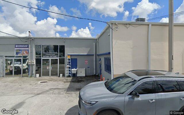 Street view of Fernandez Meat Distributors