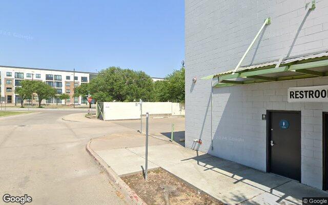 Street view of Dallas Farmers Market