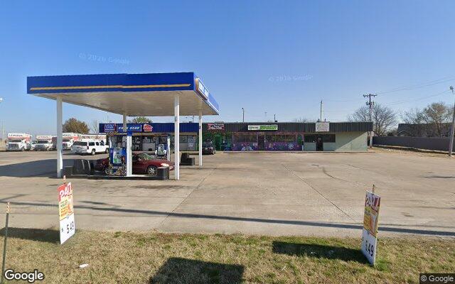 Street view of Sams Lucky Mart