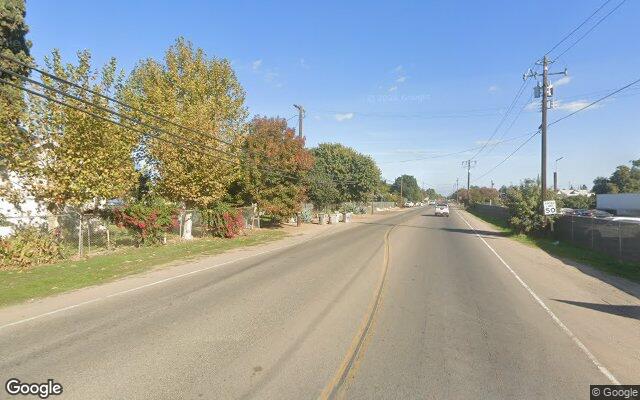 Street view of Mira Fruit & Farm