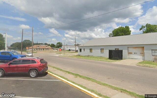 Street view of Southpoint Community Market
