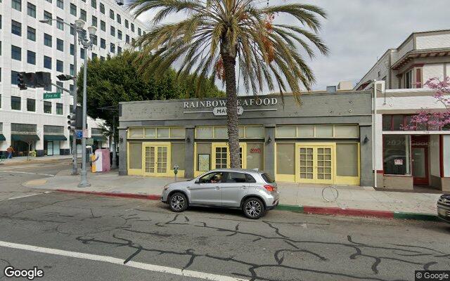 Street view of Rainbow Seafood Market