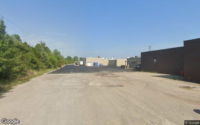 Street view of E-Z Mart