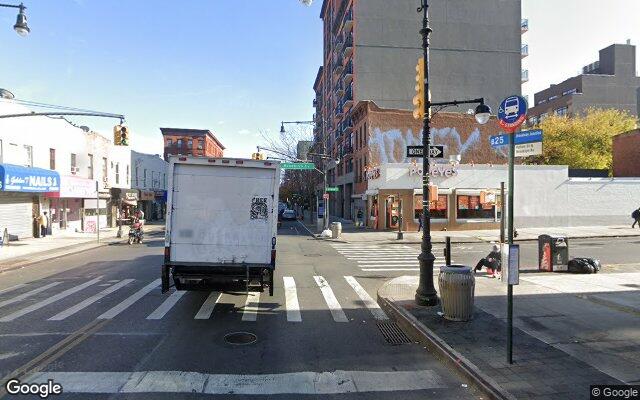 Street view of Foodtown
