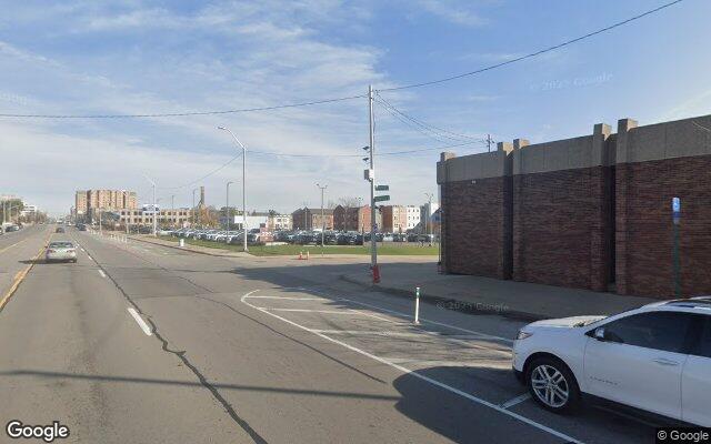Street view of Rivertown Market