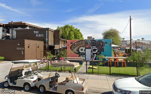 Street view of Ghett Yo Taco + Wings