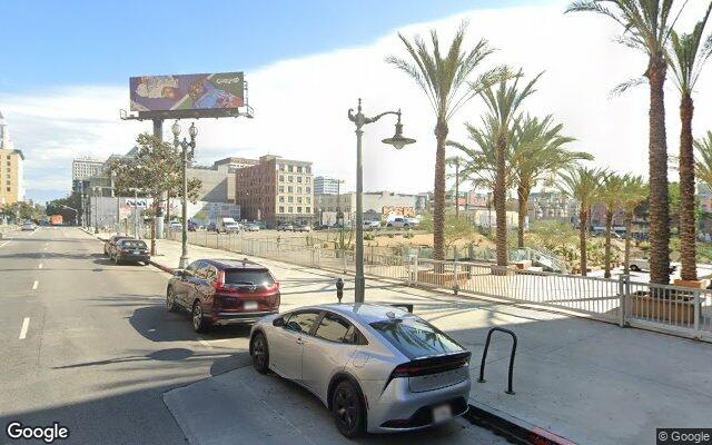Street view of Fumee