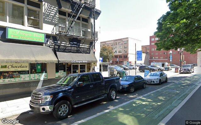 Street view of Downtown Market