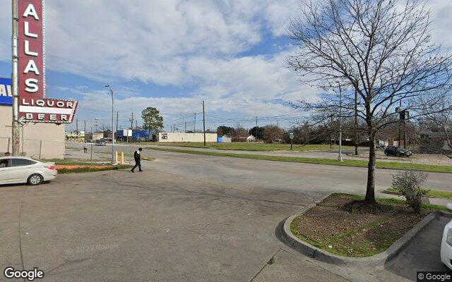 Street view of Big D Cutrate Beer & Wine