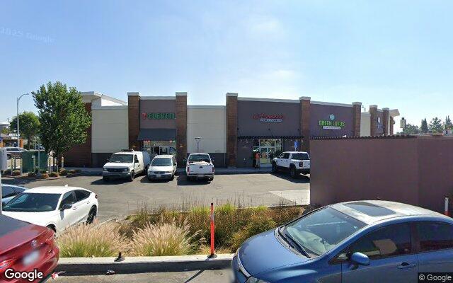 Street view of DollarTree