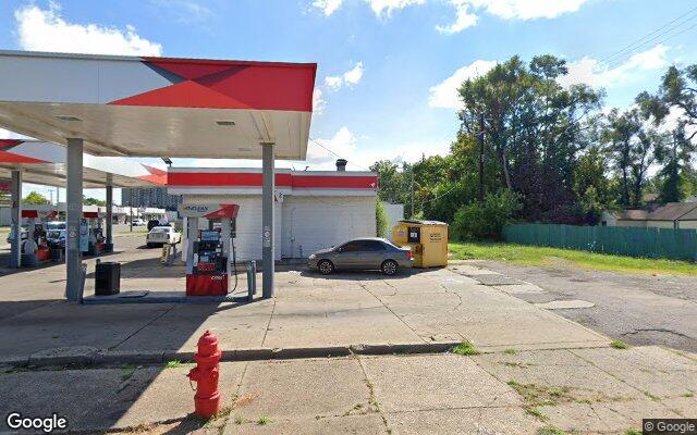 Street view of 7-Eleven