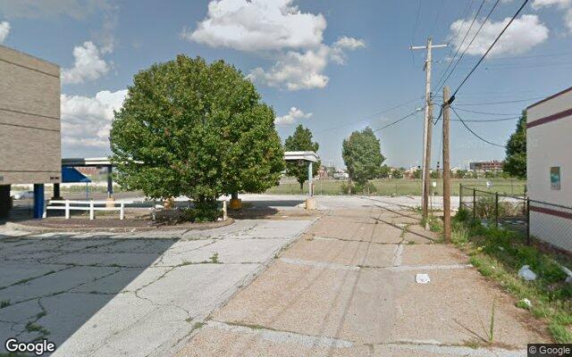 Street view of Dragons Smoke Shop