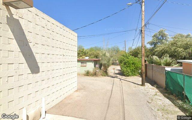 Street view of Speedy Mart Tucson Blvd